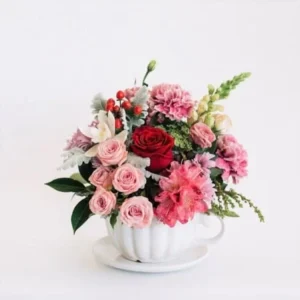 Tea cup with Mix Flowers Bouquets